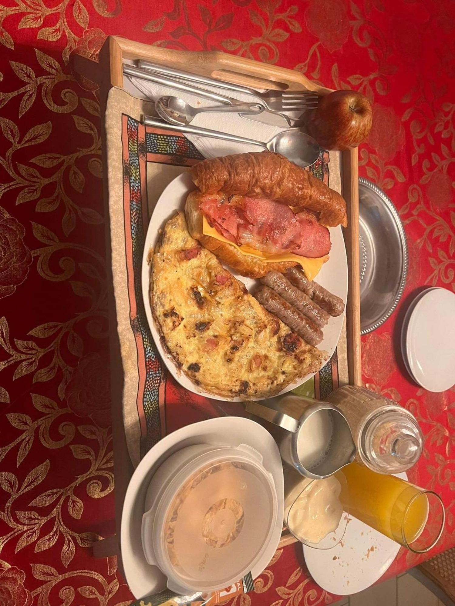 2 Op Terblanche Guesthouse 博克斯堡 外观 照片